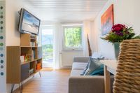 Wohnbereich mit Smart-TV